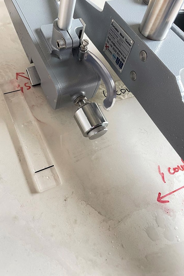 essais de carrelage avant achat